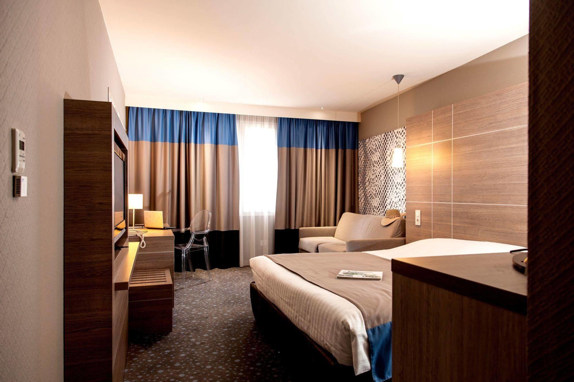 Logis Le Rabelais Hotel- Restaurant - Hotel